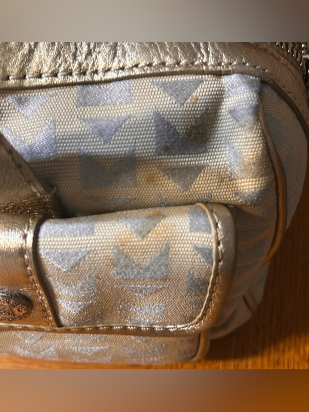 Vintage Gold Michael Kors purse - Picture 7 of 13